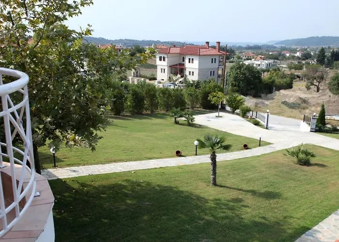 فيلة Wonderful With Great View In Posidi-kalandra *