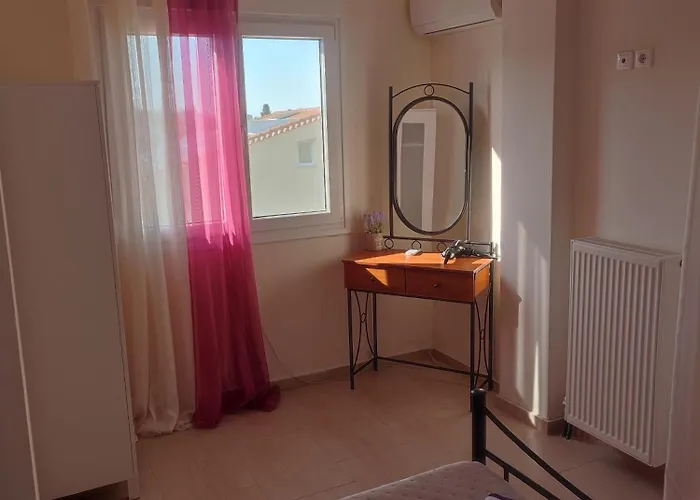 فيلة Wonderful With Great View In Posidi-kalandra